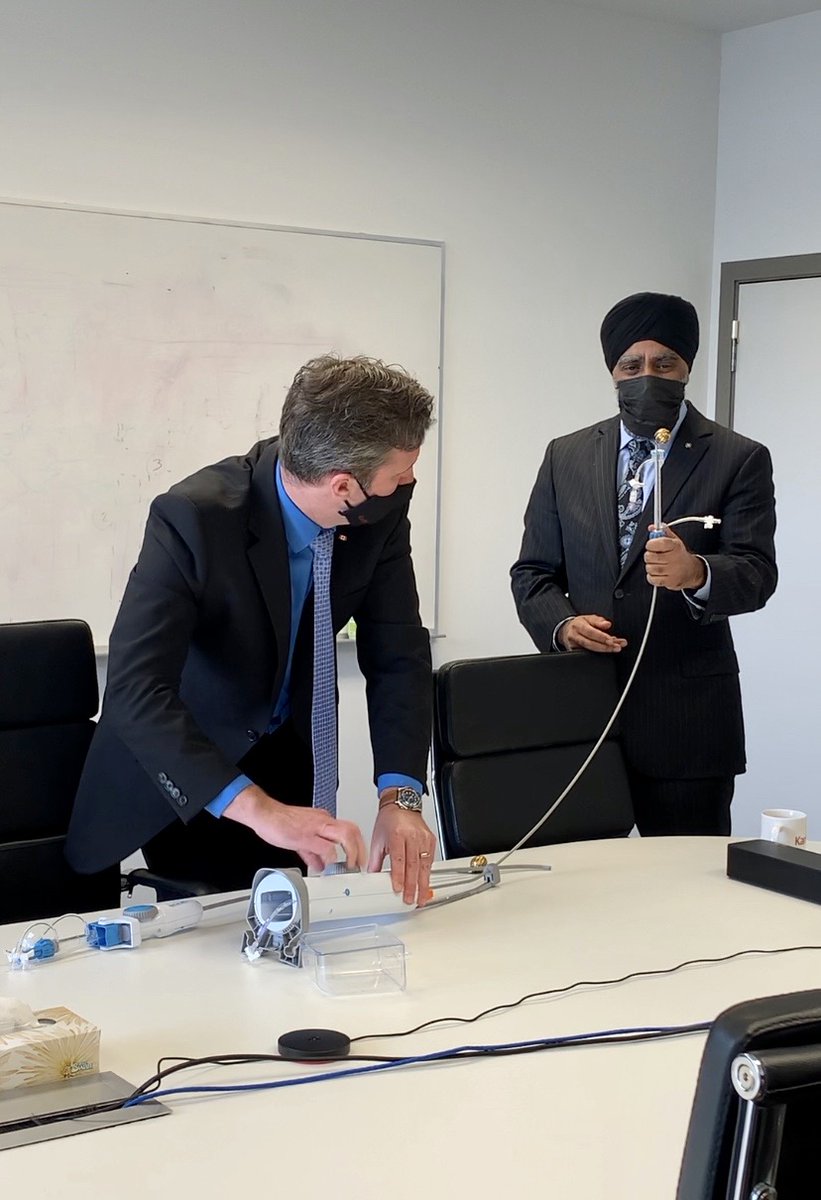 PacifiCanEN's tweet photo. Today, Minister Sajjan visited @KardiumInc to announce over $11.1M in funding for 4 projects. These investments will generate millions in revenue for local #BC companies and create 449 new jobs. Read more: https://t.co/JPagTZjjl9 https://t.co/dSwgla6iqs