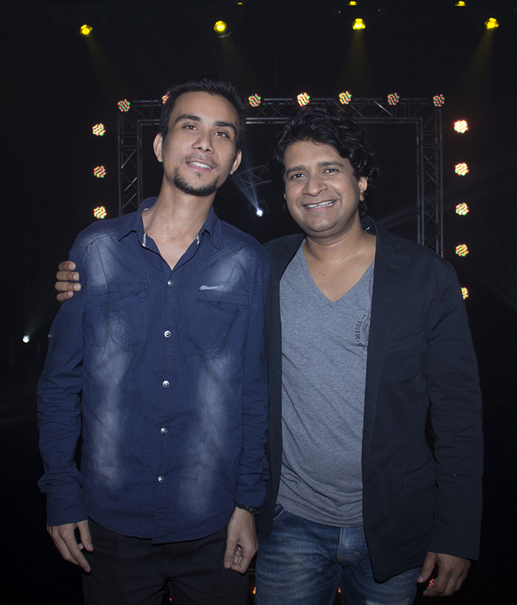 i_m_pra's tweet photo. Extremely sad and shocked to know the sad demise of the Man with soulful voice
Rest in peace Legend 💐 #KK #RIPlegendKK https://t.co/jNUcI6Dg9j
