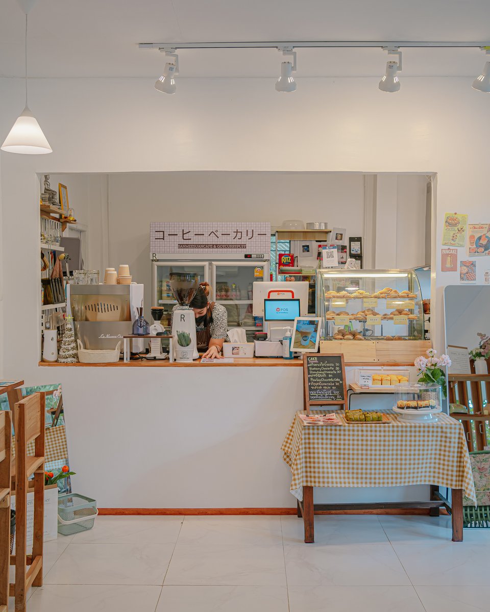 Basiclook1's tweet photo. บ้านมีสวน คาเฟ่  #บางใหญ่ #นนทบุรี 
คาเฟ่บ้านมีสวน บรรยากาศฟิวเชียงรายแต่ที่นี้คือบางใหญ่ หรือคิดไปเอง แต่บอกเลยบรรยากาศร่มรื่นสุดๆ ลมเย็นสบาย
@cafeteller @ReviewCafe_Th #คาเฟ่ 
#รีวิวคาเฟ่  @aroii #อร่อยบอกต่อ #cafe https://t.co/tpiwwa7yen