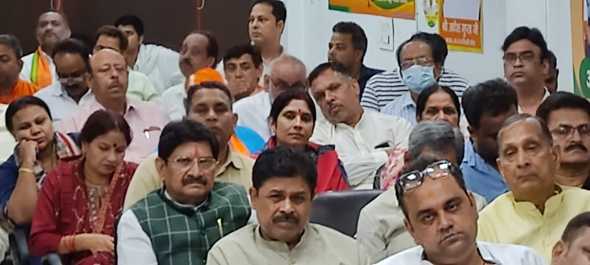 soniyasinhaBJP's tweet photo. #राजेन्द्रनगरविधानसभा🚩
#जयभाजपातयभाजपा🚩🚩 https://t.co/4scQTCPkEP
