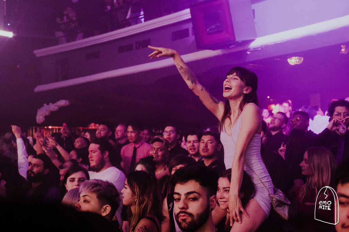 emonitela's tweet photo. whom ready for EMO NITE this friday at @AvalonHollywood??????????? it's SOLD OUT but we are giving away 2 tix to 2 someone who RT this and tags a hoe/homie https://t.co/T0E6dkcybk