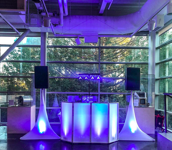 Verducciep's tweet photo. DJ Erica and the Verducci Event Productions Team brought the house down for Kelli and Christopher’s Wedding at The Chabot Space & Science Center
Congratulations you two! 🥂🤍
#verduccieventproductions #eventproductions #eventlife #events #eventpro #eventprofs #eventdj #weddings https://t.co/hJfoTsLt5x