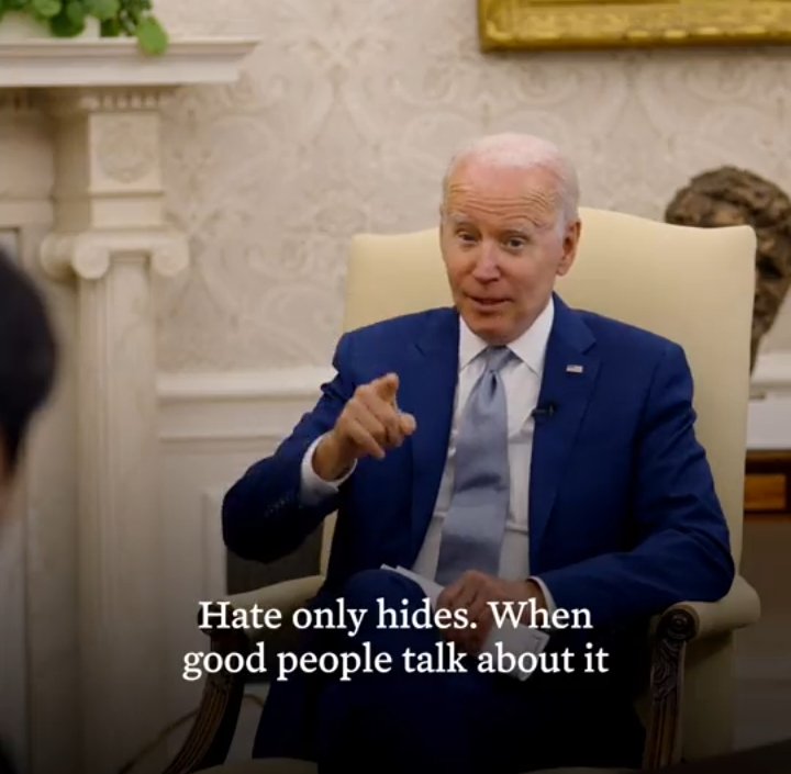 wangteaco's tweet photo. "Hate only hides. When good people talk about it and say how bad it is, it goes down. So thank you." ㅡ 220601, President Biden to @BTS_twt 

#BTSatTheWhiteHouse #ARMYsPrideBTS https://t.co/gzVh238cm3