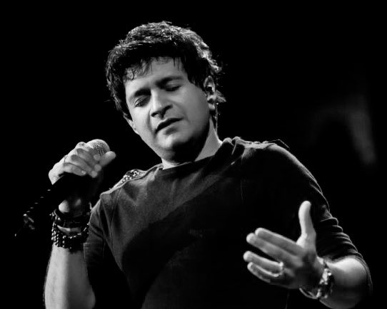 tejas__bhosale's tweet photo. End of an era 💔. 
#RIPKK 
#KKPassesAway 
#KKsinger https://t.co/P9AQUjw2nQ
