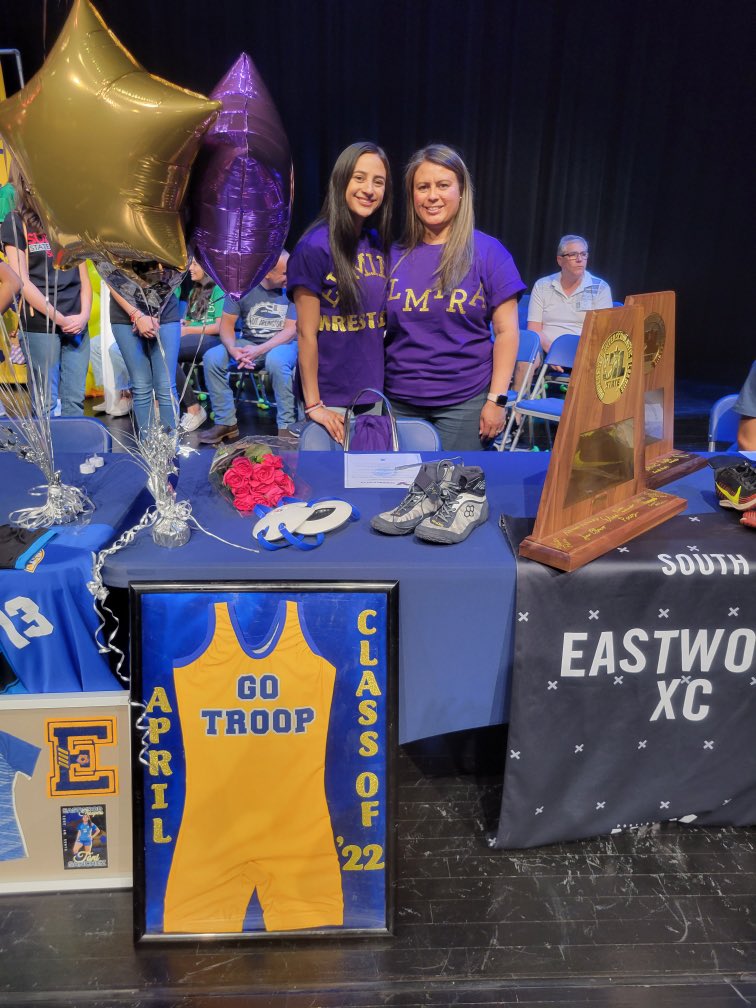 _LADYTROOPERS_'s tweet photo. Congratulations to our very own @AprilCarranza4 for signing to Elmira College in New York! We’re very proud of you 🤩 #TROOPERCLAP 👏🏼 https://t.co/OQRuQwaRNm