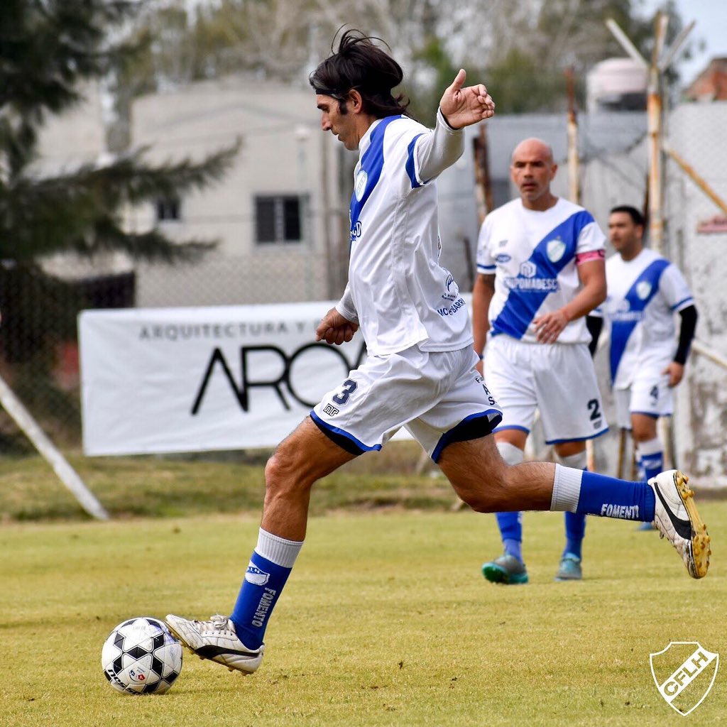#Futbol | #Mayores Fecha 10 ⚽️

#Primera ADIP 1-0 CFLH 
#Reserva ADIP 2-2 CFLH (Martínez y  Barrio)
#Cuarta ADIP 2-2 CFLH (Bogani X2)
#Senior ADIP 2-0 CFLH 

🔜 Próximo partido: Alumni (L) 
#SomosElBarrio #LosHornos #MasQueUnClub