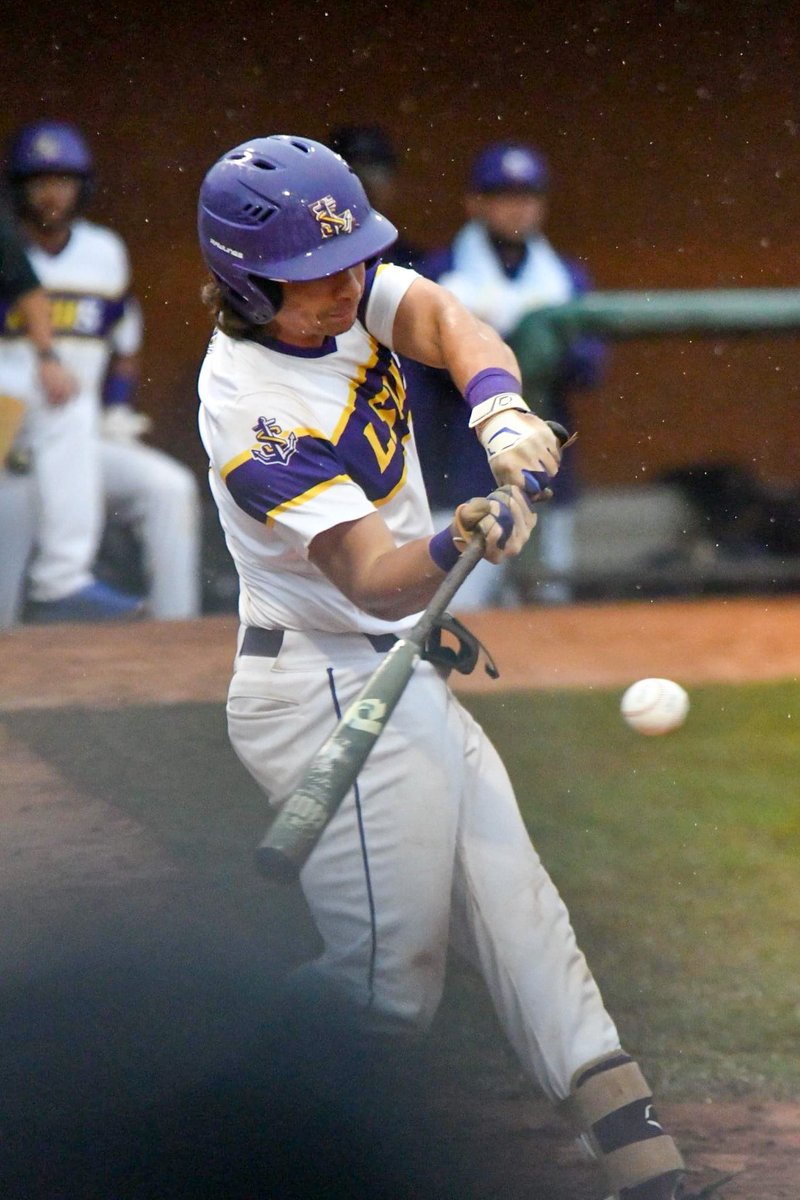 LSUSathletics's tweet photo. Austin McNicholas now has more doubles in season than any Pilot ever!

He’s been doing this. https://t.co/psQCZHhta7