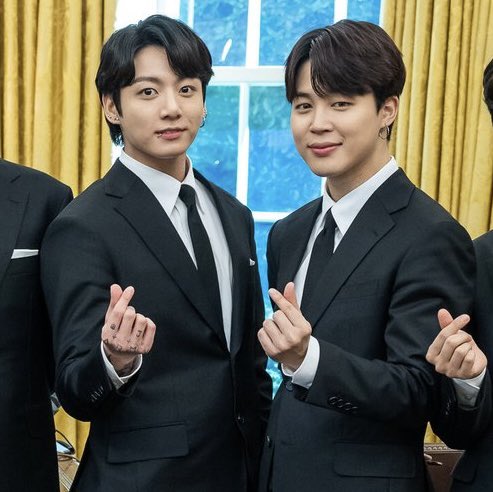 lajimolala003's tweet photo. กุกมินห่างกันบ้างยังวันนี้ แว๊กกกกกก #kookmin 
50฿/1 สงวนแค่ชป.กุกมิน 
รีค้าบ✨ https://t.co/vgcB6ngrok