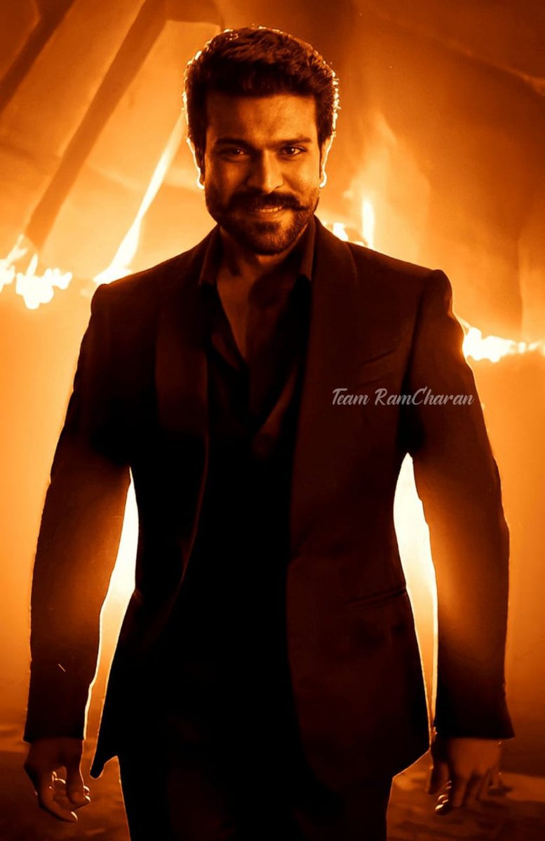 TeamRcGuntur's tweet photo. వెండితెర‌పై వేటాడి .. బాక్స్ ఆఫీస్ క‌లెక్ష‌న్ల‌ను 
పరుగులు పెట్టించే చిరుత వేగం ఆయనది.!
ఆయన సినిమా వస్తుందంటే చాలు పాత రికార్డులు సైతం సతమతమవుతాయి. !!💥💥

అభిమానుల ప్రేమ‌కు నిలువెత్తు నిద‌ర్శ‌నం. !❤️

Jai CHARAN 🔥
#ManOfMassesRamCharan @AlwaysRamCharan #RamCharan #RC15 https://t.co/mcMtUcTQ5K