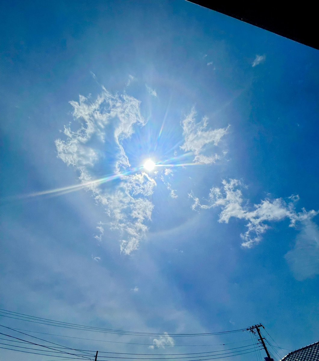 popo_luv's tweet photo. ハロが二重の虹になっていて
撮影しまくっている。
凄い....今日、6月、何かあるんですか?
#イマソラ #ハロ #虹 #二重ハロ #空が好き #空写真 #田舎の空 #雲が好き #龍神様 #enagy #流れ #エネルギー
#太陽 #空 https://t.co/yn5lxYDyvj