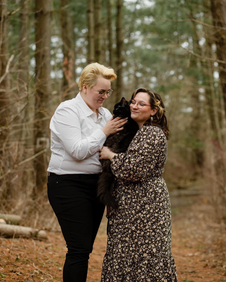 hensadventures's tweet photo. Happy pride month! I love my moms. 🏳️‍🌈 https://t.co/wNalN4VxUP