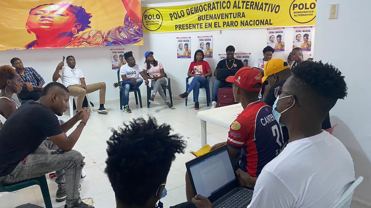 gustacastillos's tweet photo. Juntansa Juvenil por la Vida, diferente expresiones juveniles de #Buenaventura nos juntamos para impulsar la victoria del pueblo ✊🏿🇨🇴representado en @FranciaMarquezM y @petrogustavo, juntos Asumimos la defensa de nuestro momento histórico, el momento del #CambioPorLaVida 🕊️ https://t.co/J73Ejq1Lvo
