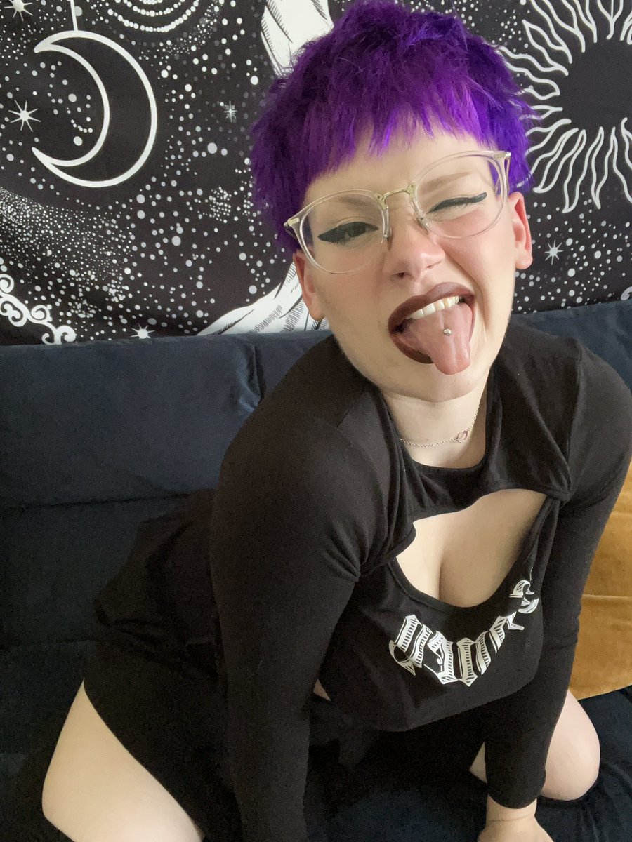 ChaosPolyFam's tweet photo. Guess who’s running a promotion on that one spicy site😜🌶 #of #ofgirl #SpicyPage #cashandgo #LovenseOrgy #alt https://t.co/wELlNEmqBn