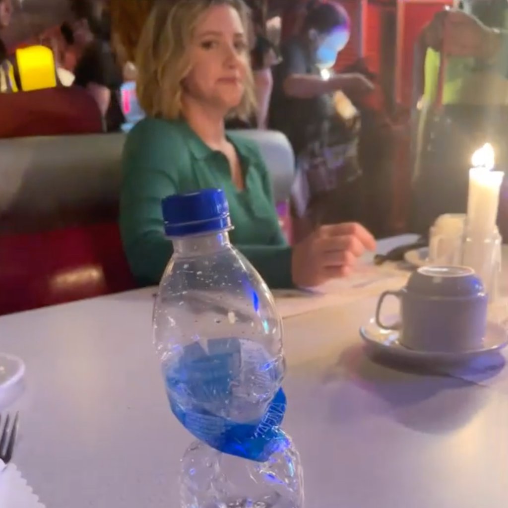 Barchiedaily's tweet photo. KJ &amp; LILI ON SET THIS EVENING! #Riverdale https://t.co/ggqVwFQcd9