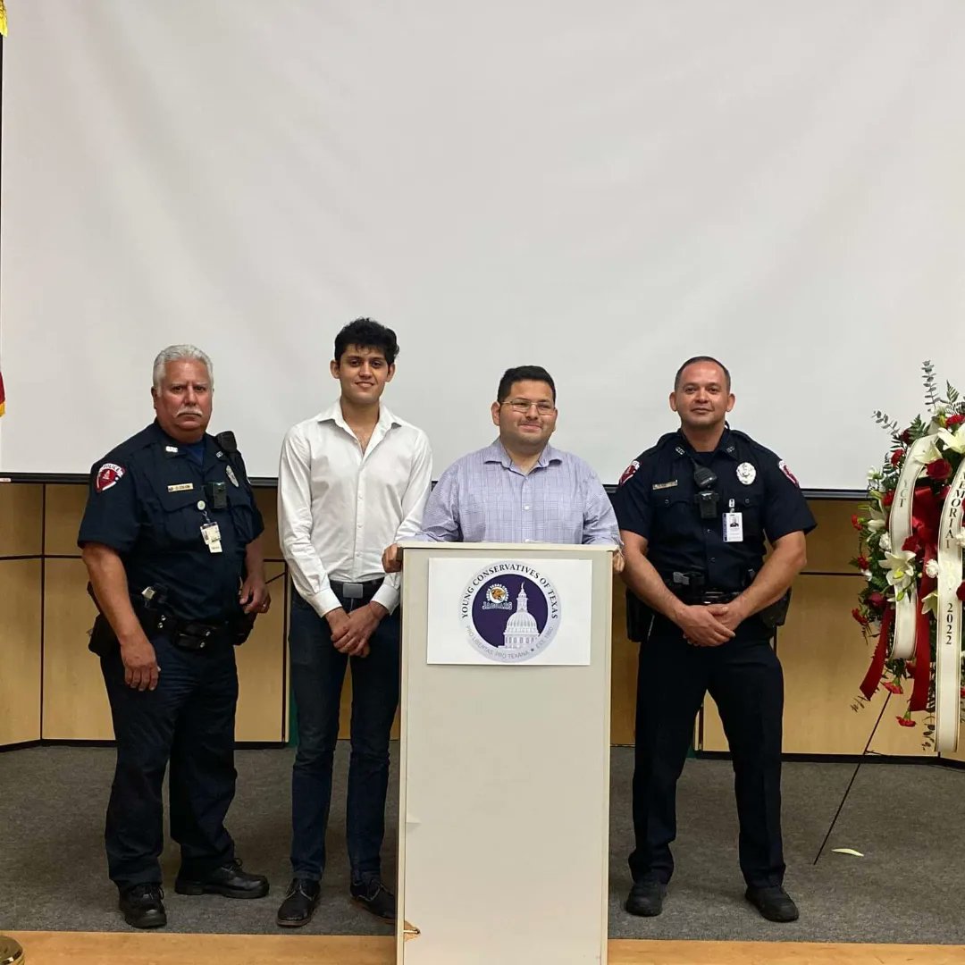 yctstc's tweet photo. Thank you to those that came to our Memorial Day 2022 ceremony! To the South Texas College Police Department for making sure our event was safe! To Educational Technologies for providing the tools to bring you events such as these! #yctstc #memorialday https://t.co/jdcHC8BuoY