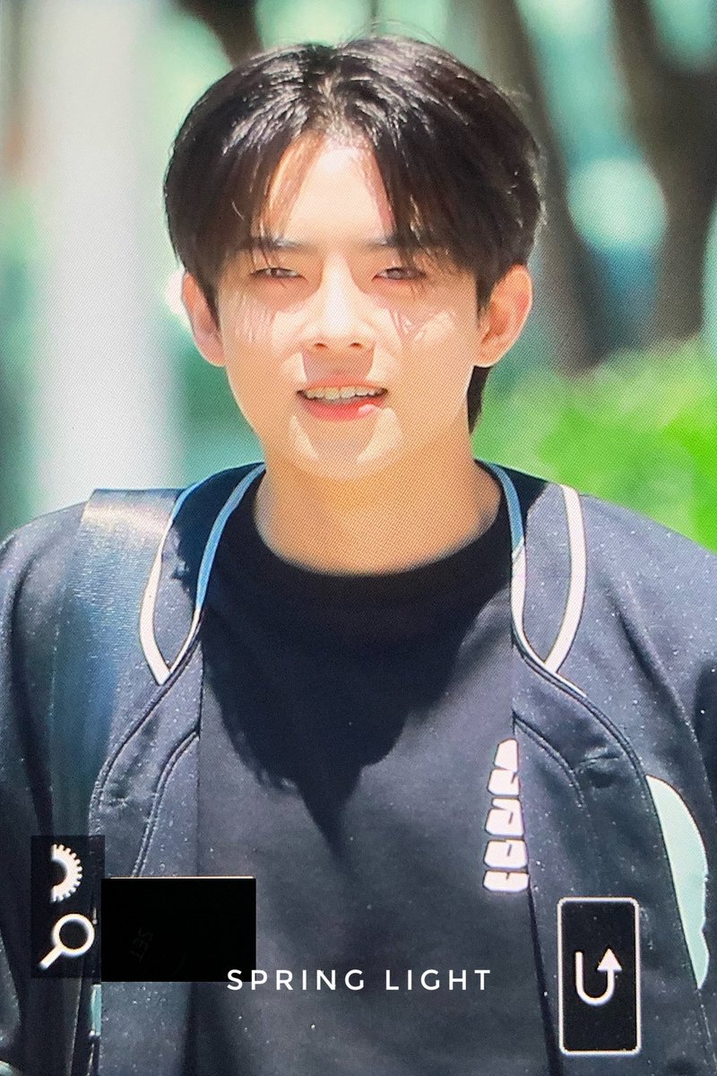 SPRINGLIGHT_405's tweet photo. 220601 #빅톤    #VICTON    #수빈    #정수빈 

자연광 수빈이 넘넘이지 ~ ~ ♡ https://t.co/MHf8Ra5JlS