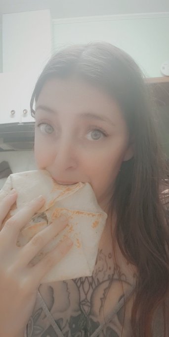 Nummy taco 🌮 https://t.co/lfoxc508SN