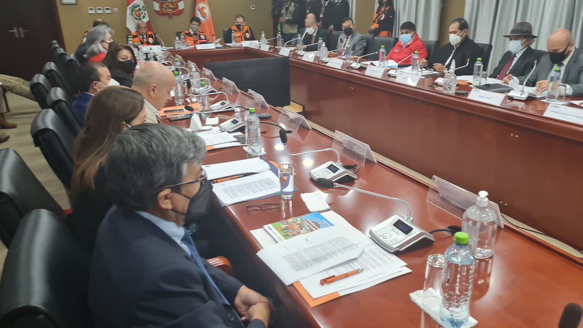indeciperu's tweet photo. ✅Sesiona el Consejo Nacional de Gestión del Riesgo de Desastres #CONAGERD, liderado por el Presidente, @PedroCastilloTe y con presencia de titulares de sectores, viceministros, autoridades de instituciones técnico científicas y el jefe #INDECI en su rol de secretario técnico.🇵🇪 https://t.co/TgNNbTfJbw