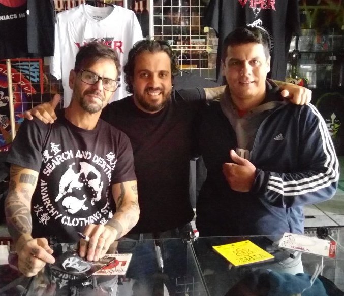 Cl4yt0nF's tweet photo. Parabéns Mestre🎈🥳🎉 @CacoiloLeandro @viper_brazil #EverybodyEverybody🤘🏼 https://t.co/wt34Zqu4Ry