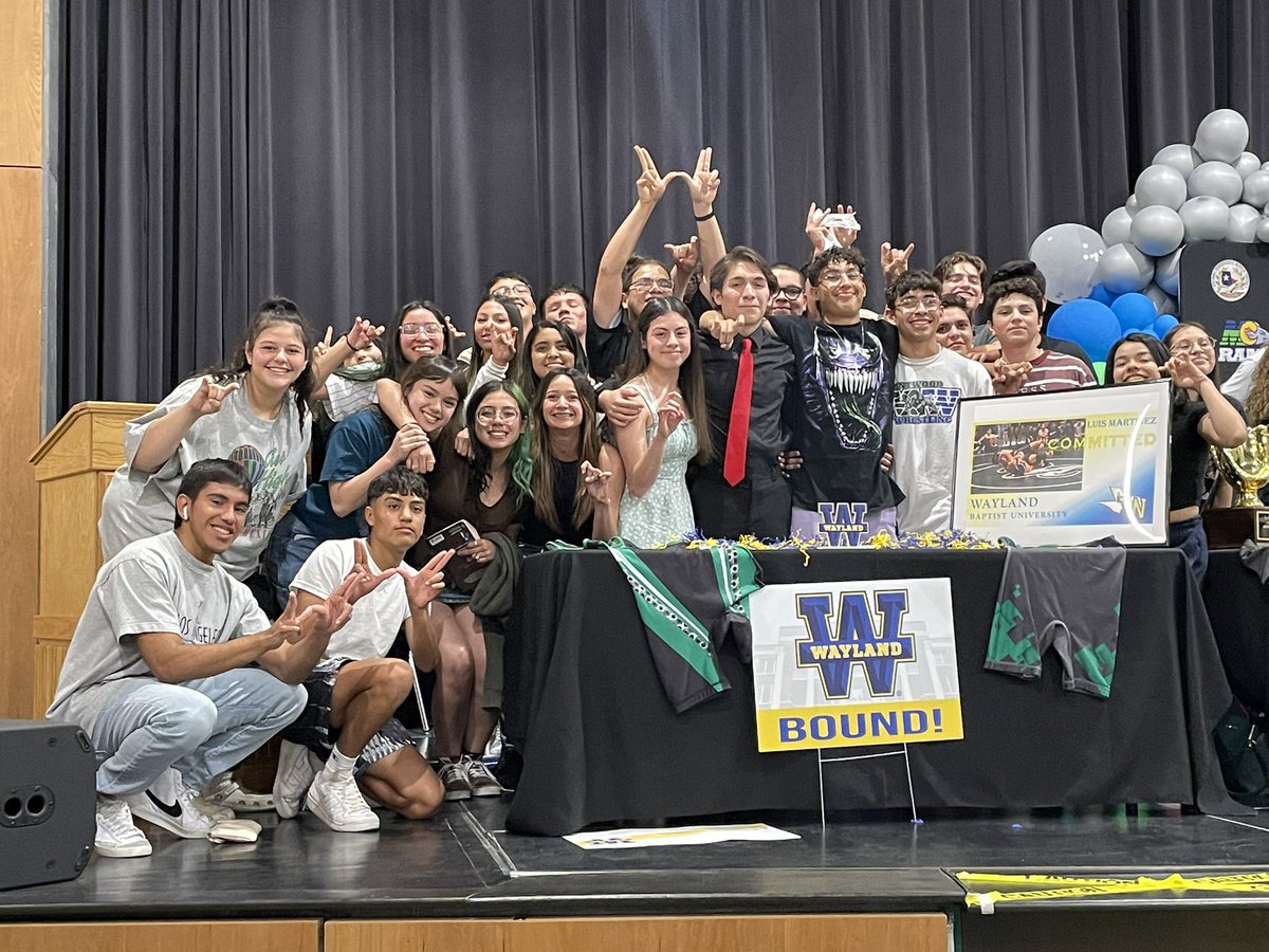 WrestlingrRams's tweet photo. Congratulations to Luis Martinez for signing his Letter of Intent to continue his academic and athletic career at @WBUWr !!! Proud of you kid🤼👍🏽💪🏽 @MontwoodHS @915Wrestling @WrestlingTexas @Fchavezeptimes https://t.co/4nOWnCGB8d