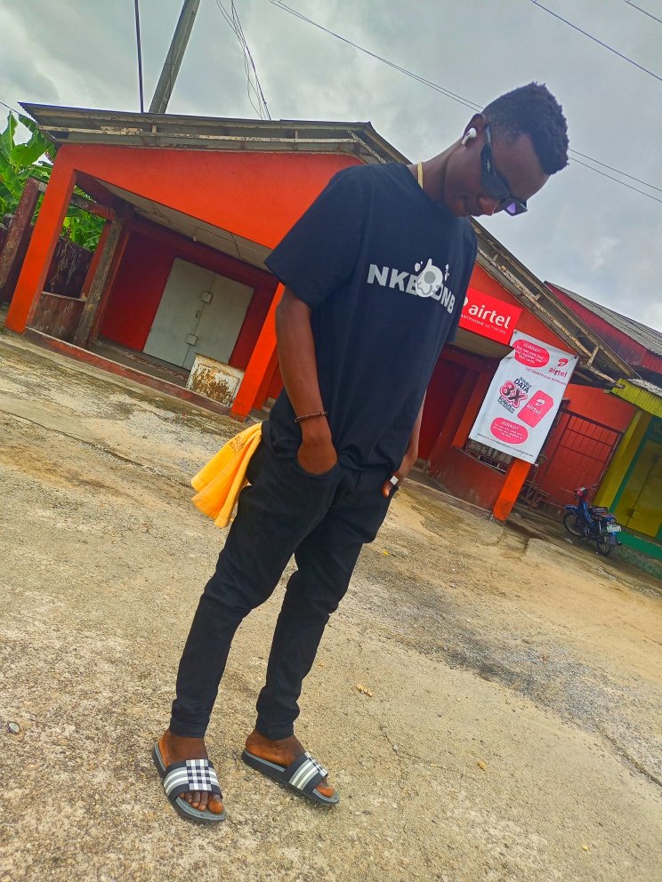 Istandizzy's tweet photo. It’s my prayer for you that this month will be a special one and may it bring you closer to your dreams. Happy New Month Y'all 💜⚡

#MFONation https://t.co/vqB57fPWAy