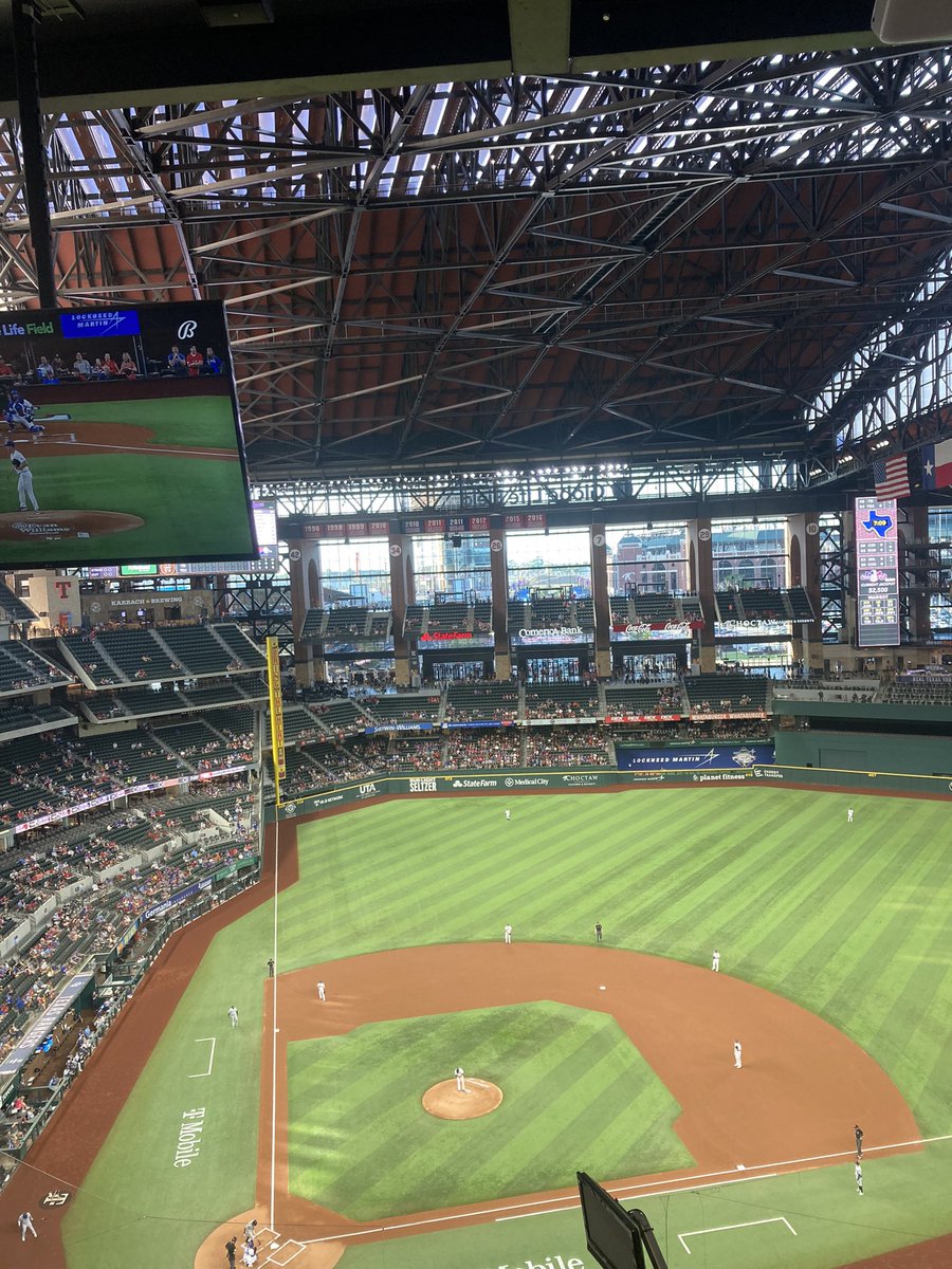RangerNationDAL's tweet photo. Under way! #ItsBaseballTimeInTexas ⚾️ https://t.co/ij9oqm4G7H