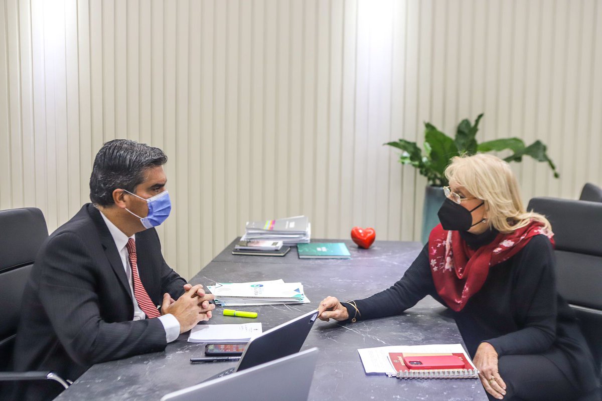 jmcapitanich's tweet photo. Tuve el agrado de recibir y saludar a @eldapertile, quien asumió como vocal en el Tribunal de Cuentas del Chaco 😊 https://t.co/0k8X8a5iMe
