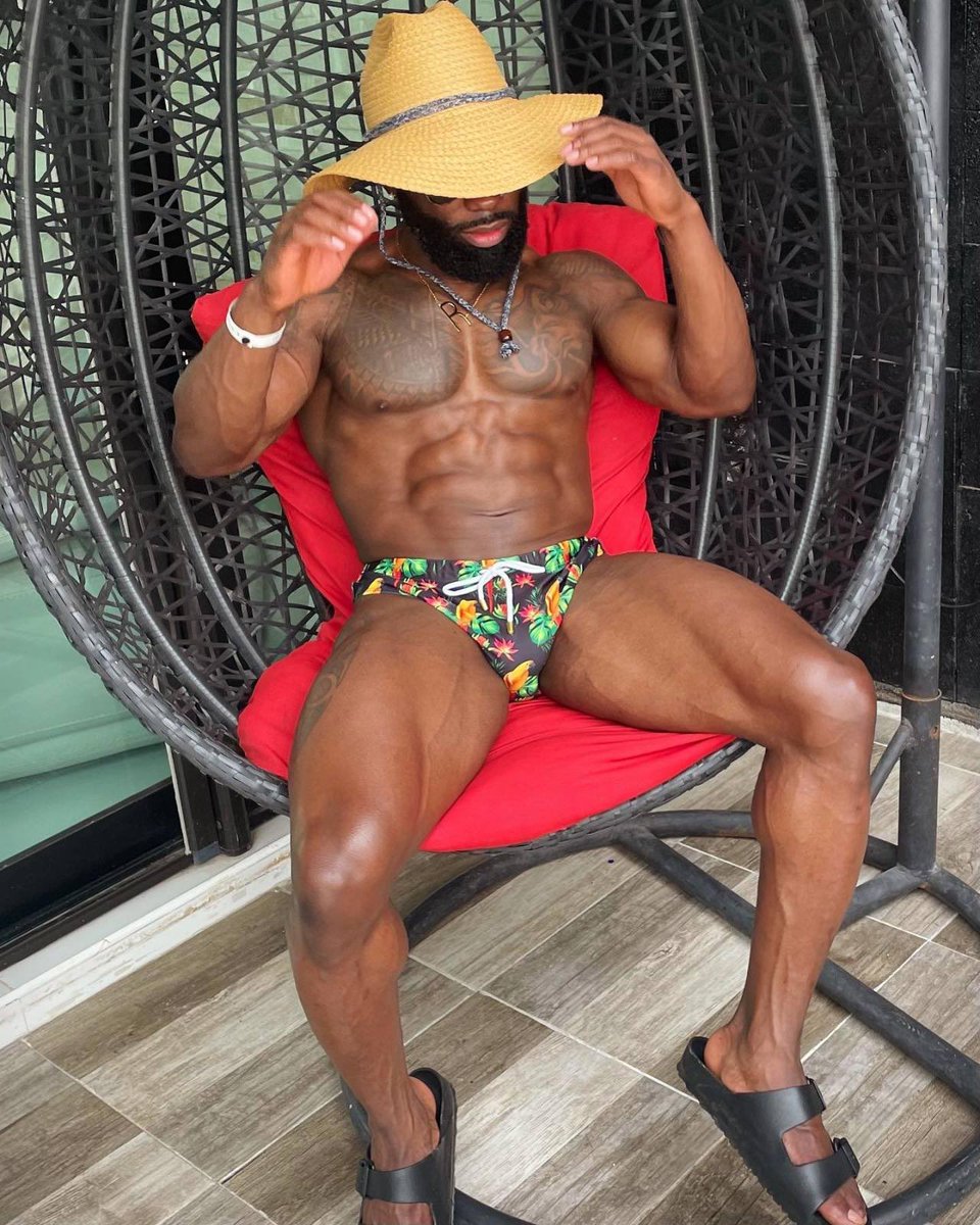 DarkChocCandyBr's tweet photo. Russy Tyree 📸 https://t.co/uIds7MX5oh