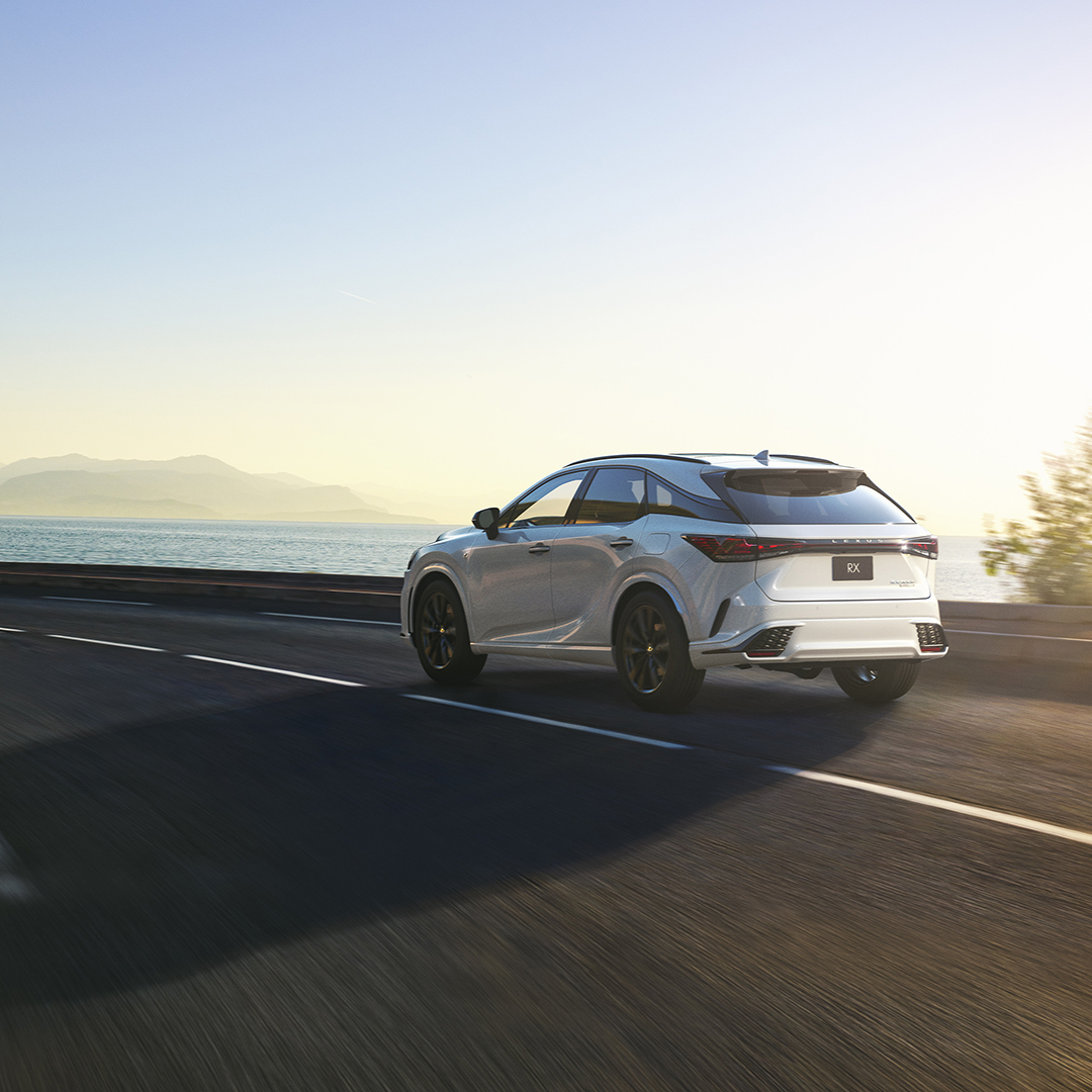 LexusCanada_FR's tweet photo. Voici le nouveau plaisir de conduire.

De sa conception spectaculaire en passant par sa technologie exceptionnelle, le nouveau Lexus RX est conçu pour offrir l’expérience de conduite par excellence.

Apprenez-en plus: https://t.co/XUbu628Buh

#LexusRX #LexusÉlectrifié https://t.co/oc6CQnxVux