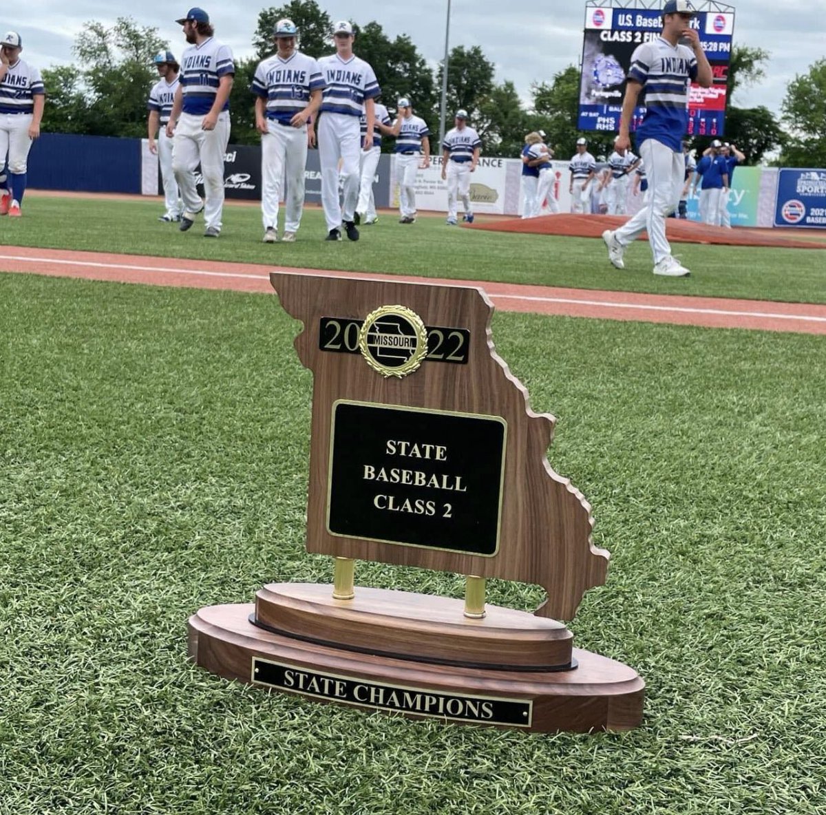 coachbranson23's tweet photo. What a moment! https://t.co/g7rr7HTdJo