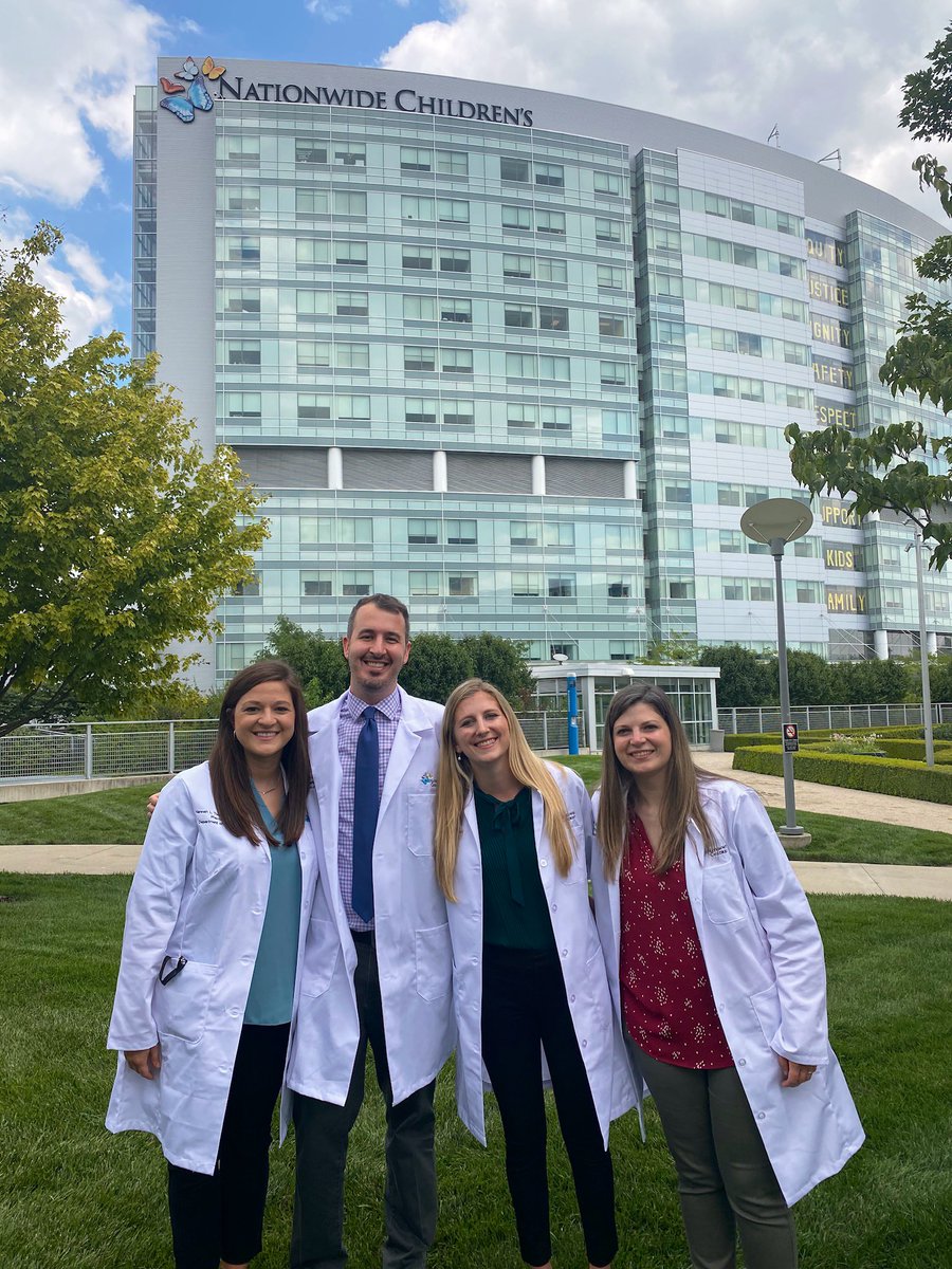 PediatricRPh's tweet photo. Last month of residency &amp; I have a few thoughts.. the many hours on call, staffing, clinic, teaching certificate, projects, manuscripts, etc. ARE WORTH IT! I could not have done it without the people in this pic &amp; the support of the pharmacists and physicians @nationwidekids TY! https://t.co/476YCI3Iz1