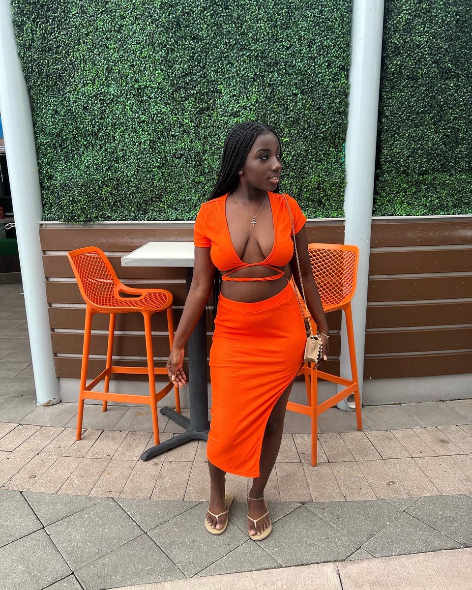 cocodoll14's tweet photo. Orange on me 😮‍💨 https://t.co/vz2G3LPKXF