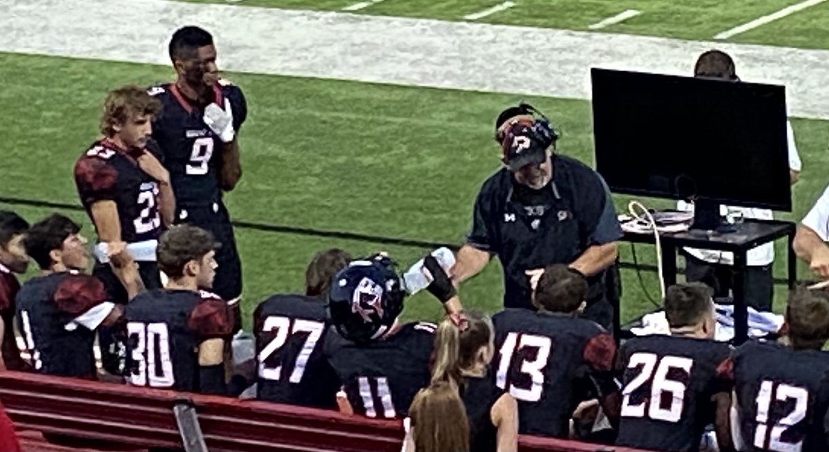 Skillutt28's tweet photo. Starting year 25 of coaching tomorrow &amp; 18th year back in GB.  Can’t wait to get started with this group &amp; see the improvements they make. Guys weights starts at 7:30. #Blackshirts #GBLBs #PantherPride https://t.co/6PiflG3Ezx