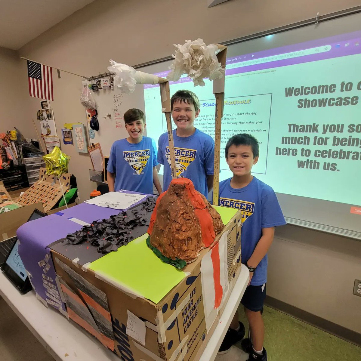 goldstemteacher's tweet photo. Our Sixth Grade showcase was such a cool way to end the 21-22 school year! Students got to show off any and all evidence of learning that they were proud of from the year AND families got to explore / celebrate with us!
#teachers #edutwitter #TEACHers @goMercerEagles @FHSchools https://t.co/COHssLM5gF