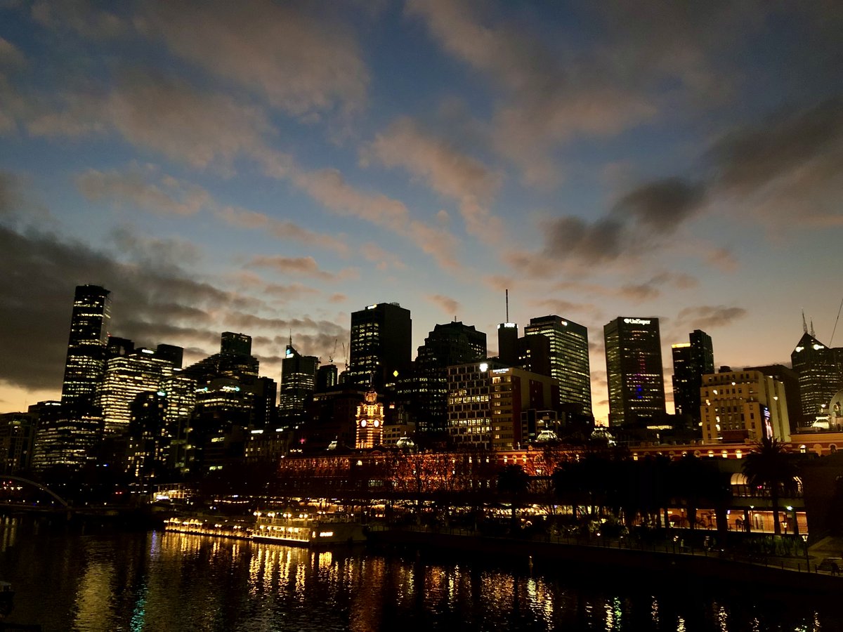 JoAigner's tweet photo. Melbourne CBD at night from Princes Bridge. #PicOfTheDay #Australia @lonelyplanet @BBC_Travel
#travel #city #lifestyle #EnjoyingEverydayLife #enjoylife #colorful #Wanderlust #Photography #beautiful #Melbourne #NightPhotography #Victoria #building 
#clouds #NightSky #River #sunset https://t.co/2NL9VJF8G3