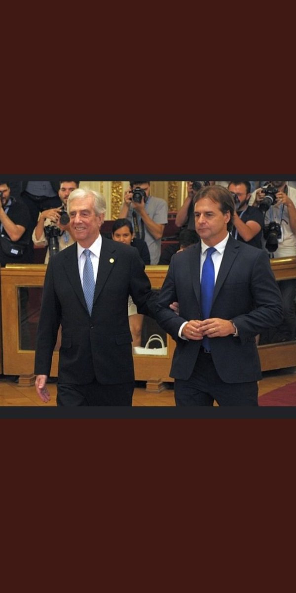 <a href="/LuisLacallePou/">Luis Lacalle Pou</a> Te acordarte de está foto , ordinario 😡