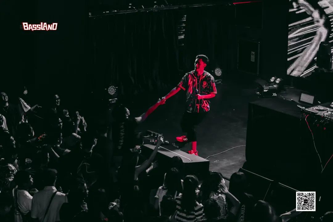 Our fans in China are looking forward to your tour in China!@ <a href="/Subtronics/">✨SUBTRONICS✨</a>