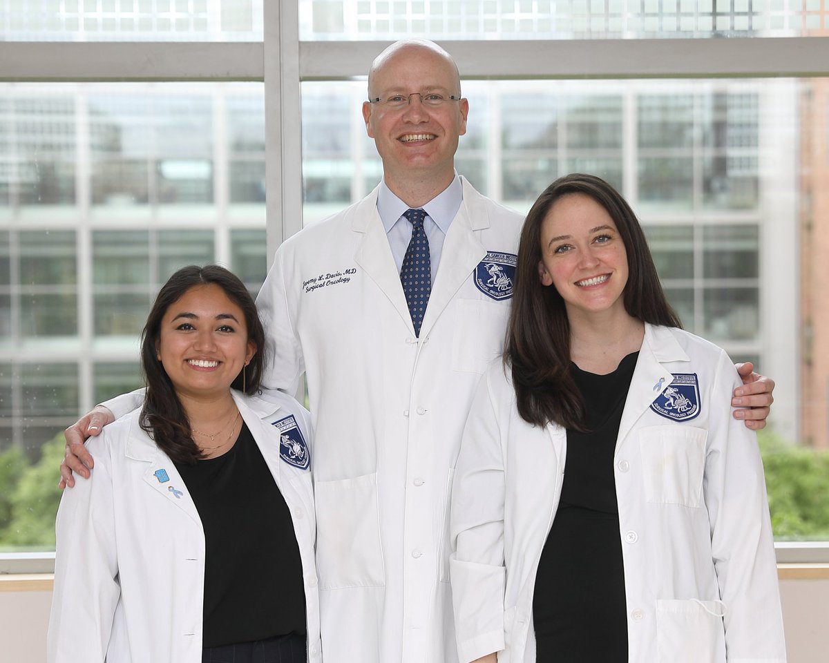 Sad that these 2 amazing people are leaving <a href="/NIH/">NIH</a>. 
<a href="/LaurenGambleMD/">Lauren Gamble</a> headed back to <a href="/DartSurgery/">DartmouthSurgery</a> after 3 awesome years making a real impact in #CDH1 research.
<a href="/sarahgsam/">Sarah G. Samaranayake, M.S.</a> going to <a href="/EmoryMedicine/">Emory School of Medicine</a> for med school &amp; will be a brilliant physician.
They made me better every day. #ThankYou