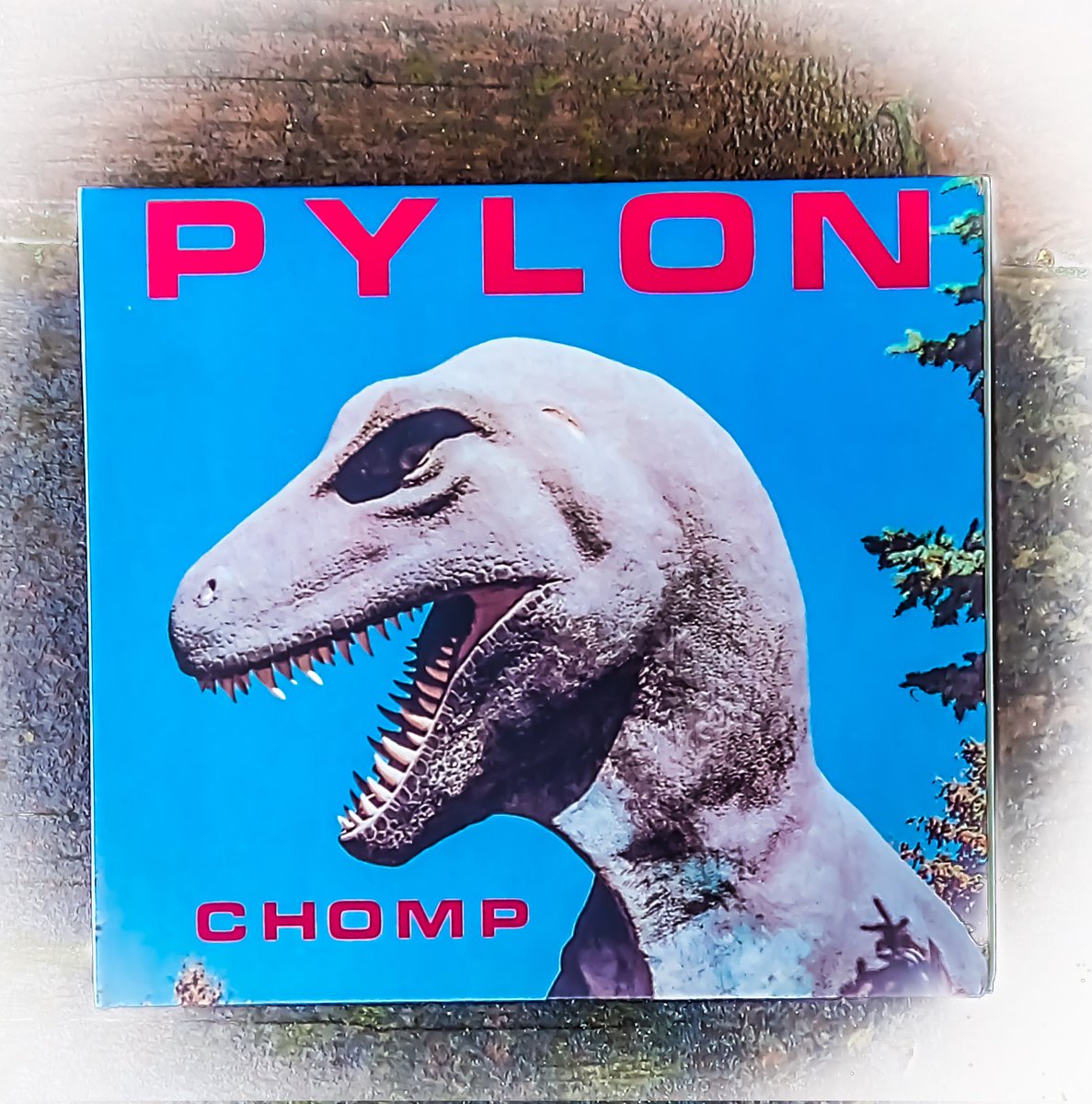 mgmwaxdropsart's tweet image. Inspired by seeing them live at the Loft, I bought this off eBay!
Very Gang of Four/B-52's

Check them out!!
#peachstatepride #pylon