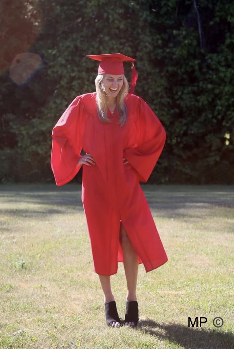 simmomarsh's tweet photo. As graduation season rolls around, remember to take the reportage photos, capturing the unposed moments….they make the best photos capturing true natural moments. #marshphotographic #ottawavalleyphotographer #prom #promphotography #unposed #naturalmoments #graduationphotography https://t.co/cKVWketAgw