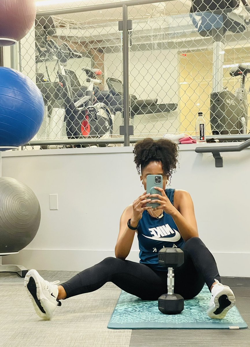 ro_monique_'s tweet photo. That’s a wrap on #EveryDayMay 🤌🏾 https://t.co/2mokFOMm66
