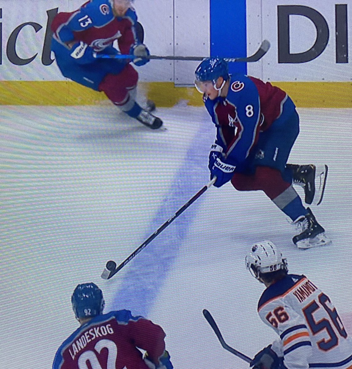 BuffaloInBoston's tweet photo. Explain to my like I'm 5 years old how that isn't offsides. I'll wait. @NHL https://t.co/Sc1sOoDVEg