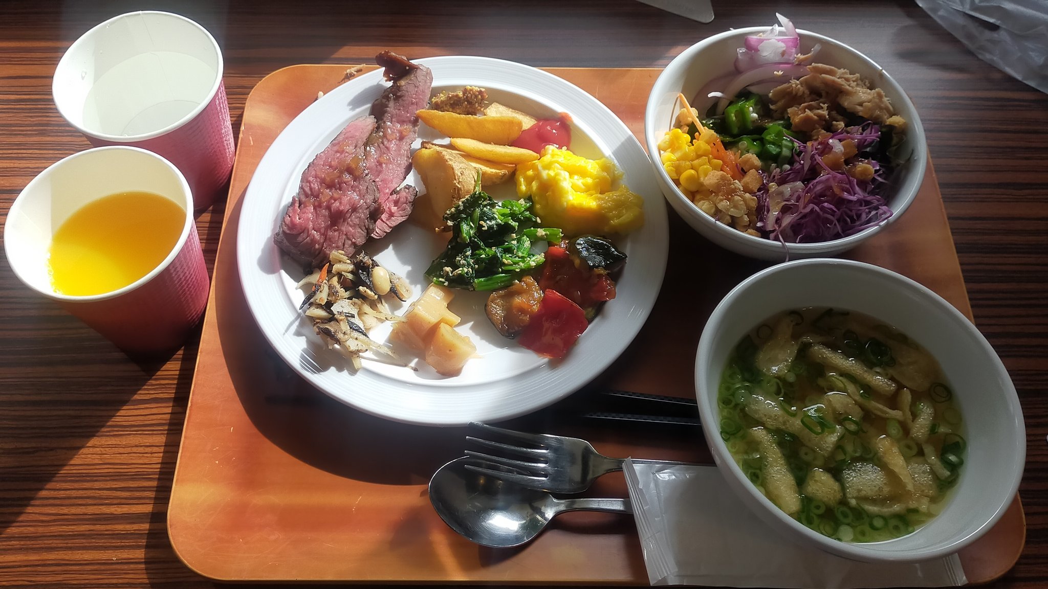 Breakfast ポストカード付 ニール・マクディアミッド 限定750部 朝食 楽しみになる朝食 -【公式】ミレニアム 三井ガーデンホテル 東京