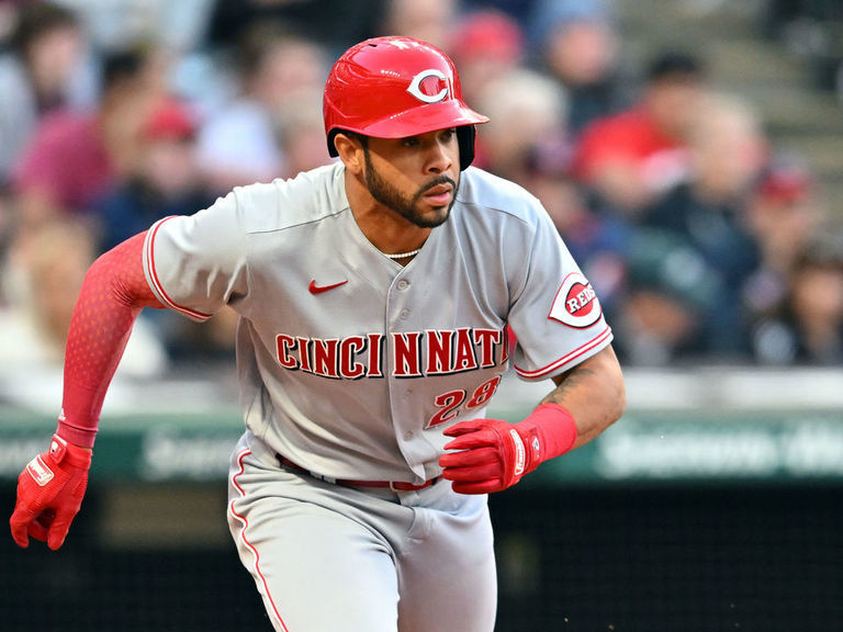 theScoreMLB's tweet photo. Reds' Pham calls out Trout's fantasy football commissioner skills https://t.co/ZcDFrG03FV https://t.co/nV5tlcIu8X