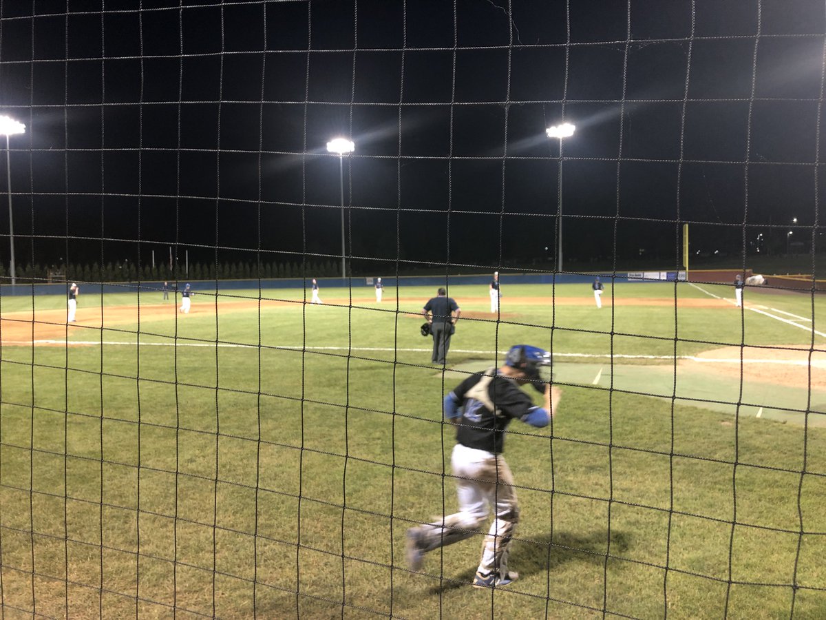 SLHSspartans's tweet photo. Top of the 7th.  Spartans up 5-2.   #SpartanStrong #SLSDproud https://t.co/yBaBnRbYn9