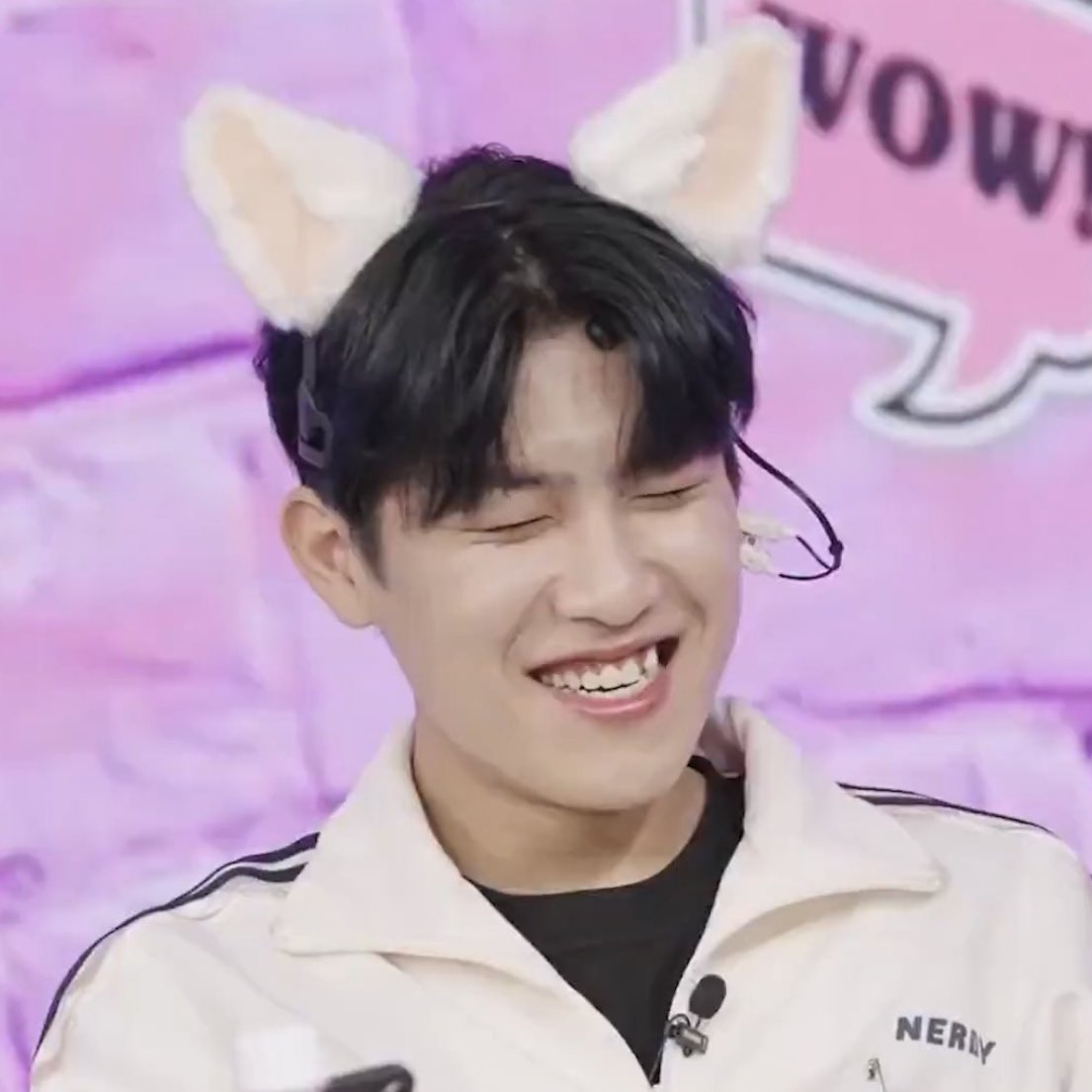 chamwj_'s tweet photo. 우진아 6월도 잘 부탁해 〰🫶 https://t.co/h79XuyNm38