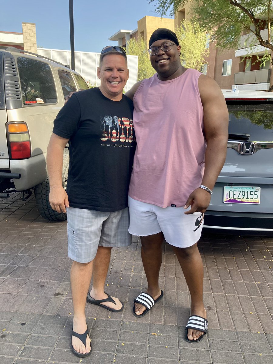 CoachBlaz's tweet photo. Awesome to catch up with my guys this weekend in AZ!! Tons of great memories with these two fellas! #ExtendedFam💯
🦾 FHSU - Cam McDade
🦾 Rutgers - Tariq Cole https://t.co/ivdRZLt5So