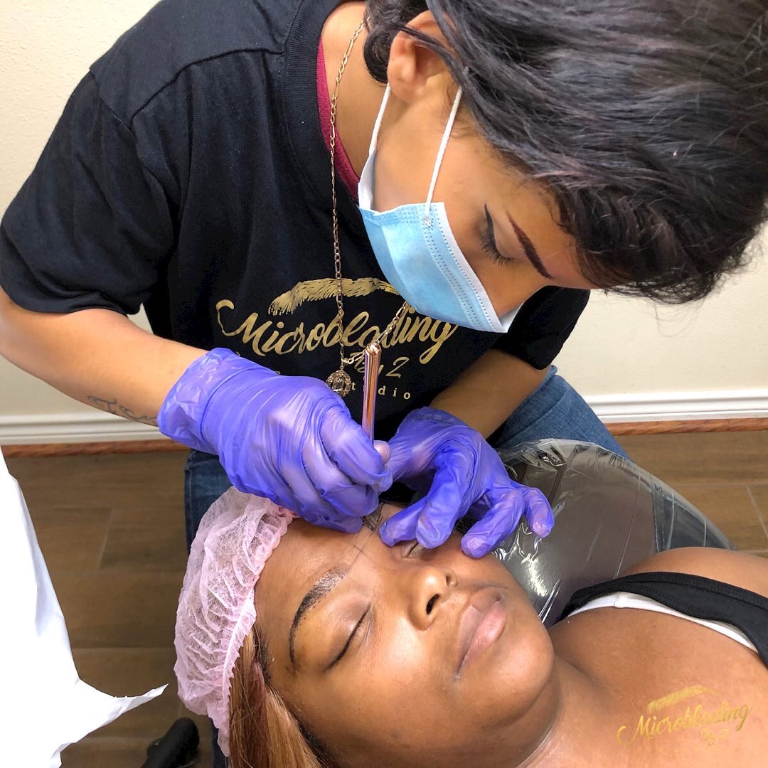 MicrobladingByZ's tweet photo. Seeing my students succeed makes me so proud👏🏽💥👊🏽 Congratulations @microblading_bykerlin you’re going to do amazing!
.
Top Tier Training at Microblading By Z Academy
——————
⏱Time Frame: 10-Days
💵Cost: $3,500
✨Student Kit: Complete Kit w/ PMU Machine
📍Location: Houston Hobby https://t.co/amfatIgWmT