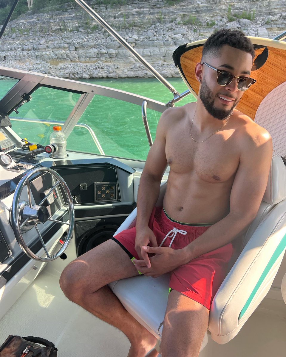 J_Long0811's tweet photo. Let’s set sail🌊 https://t.co/jhUZLCnMBZ