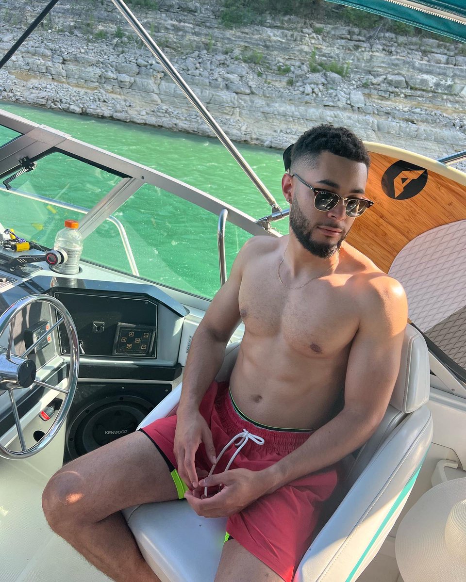 J_Long0811's tweet photo. Let’s set sail🌊 https://t.co/jhUZLCnMBZ
